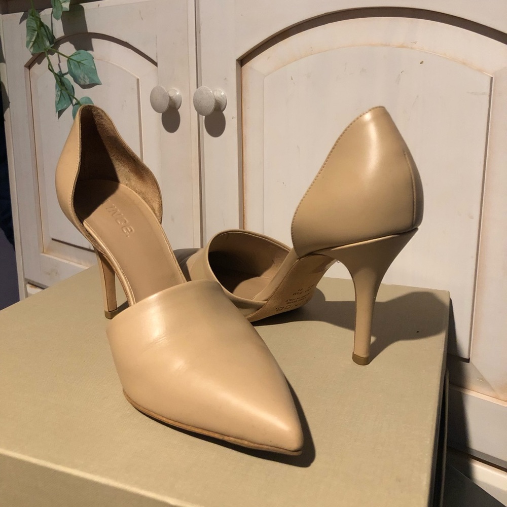 EUC Vince “Clair” Pumps
